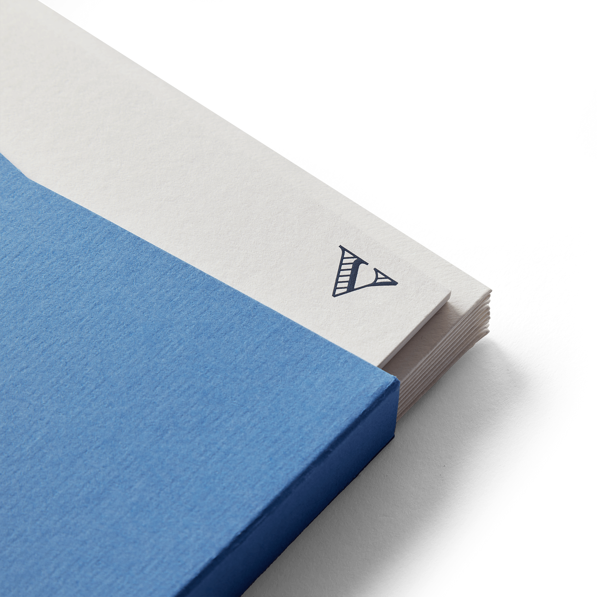 V Alphabet Correspondence Cards - White A - Z