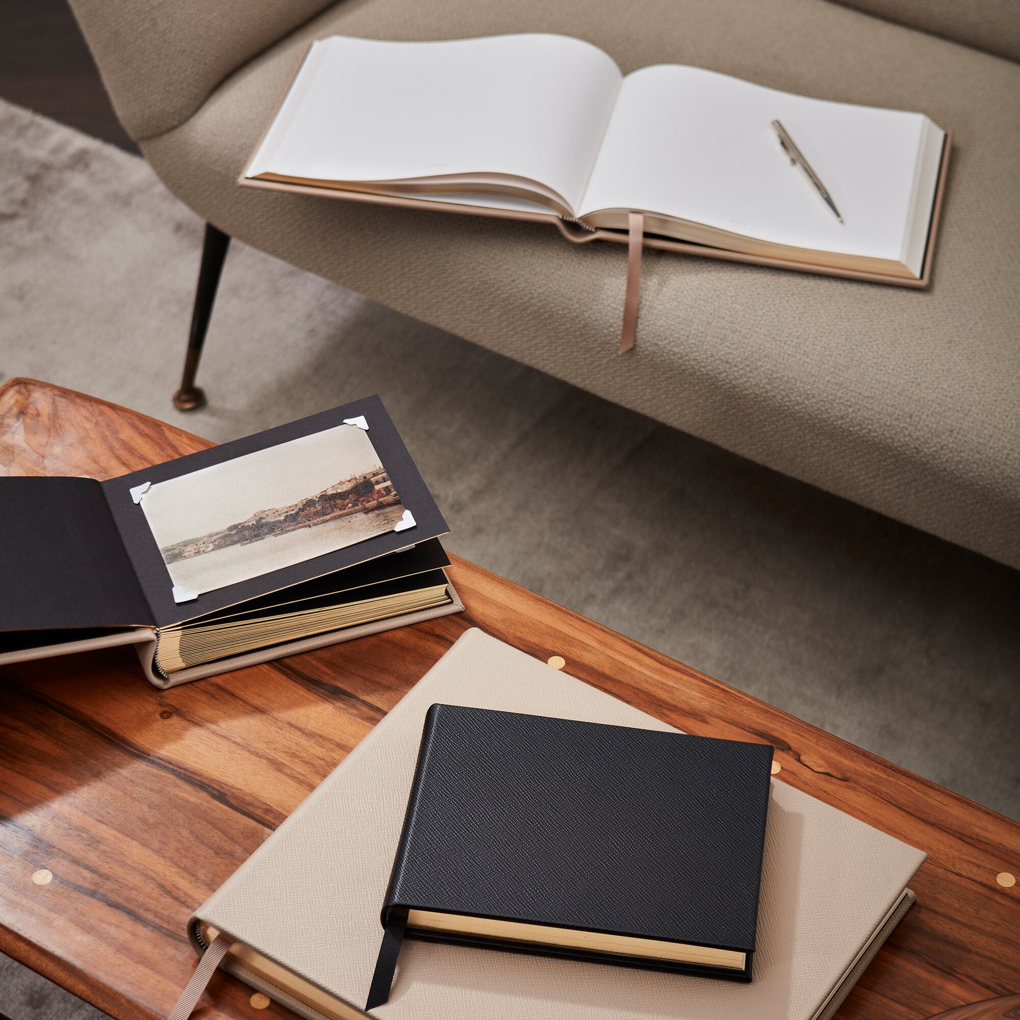 Small Guest Book in Panama - Sandstone