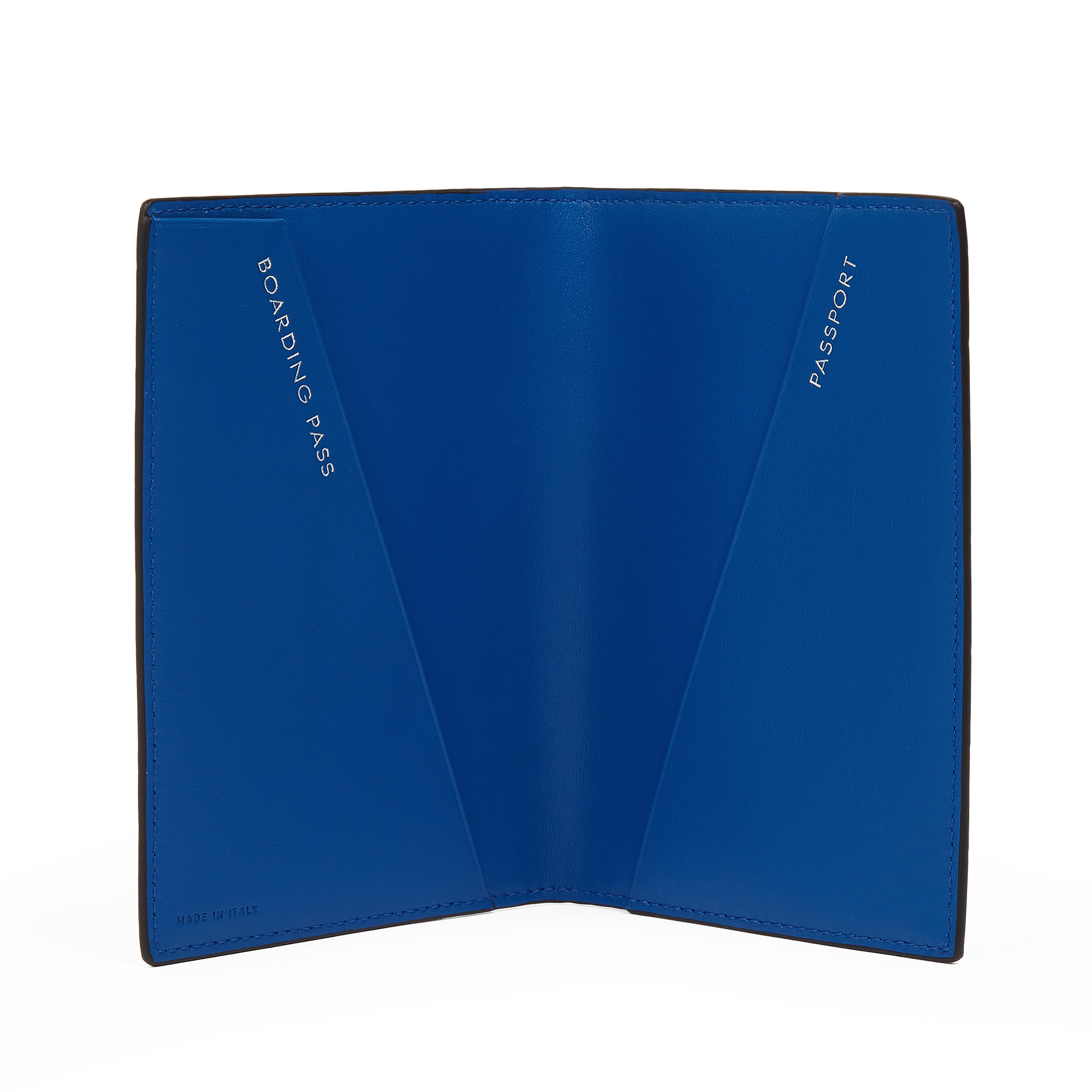Passport Cover in Mara