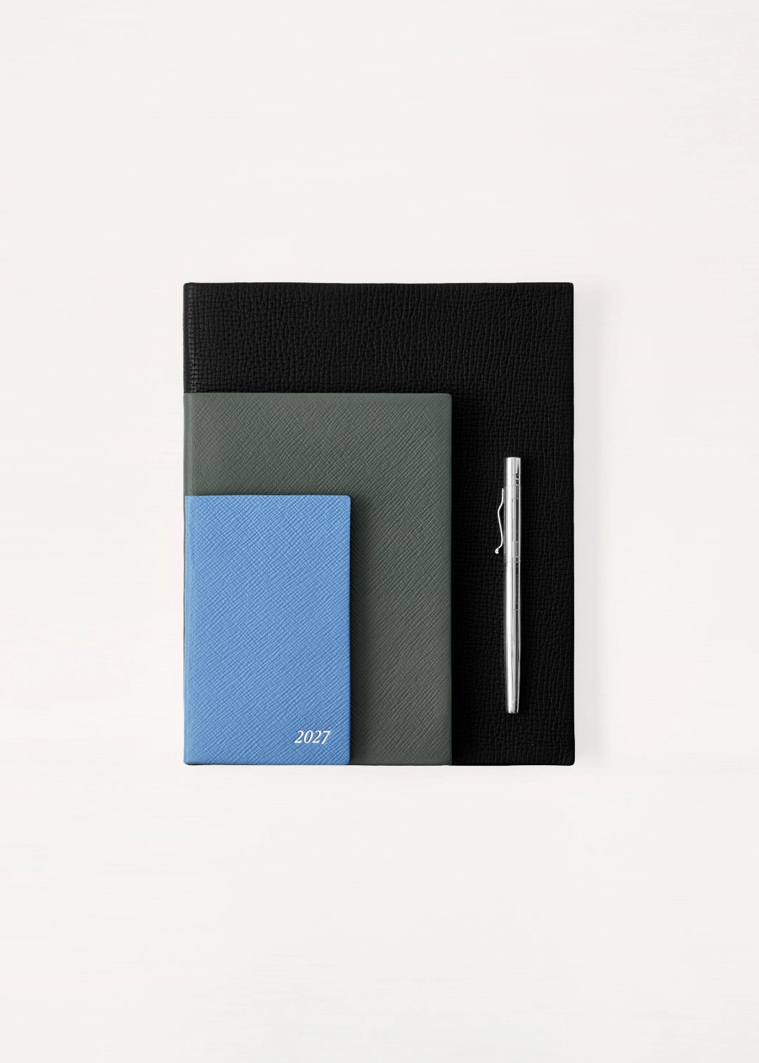 A5 Writing Folder with Zip in Mara in Navy | Smythson United States A5 Writing Folder with Zip in Mara in Navy | Smythson United States