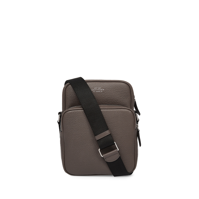 Reporter Bag in Ludlow
