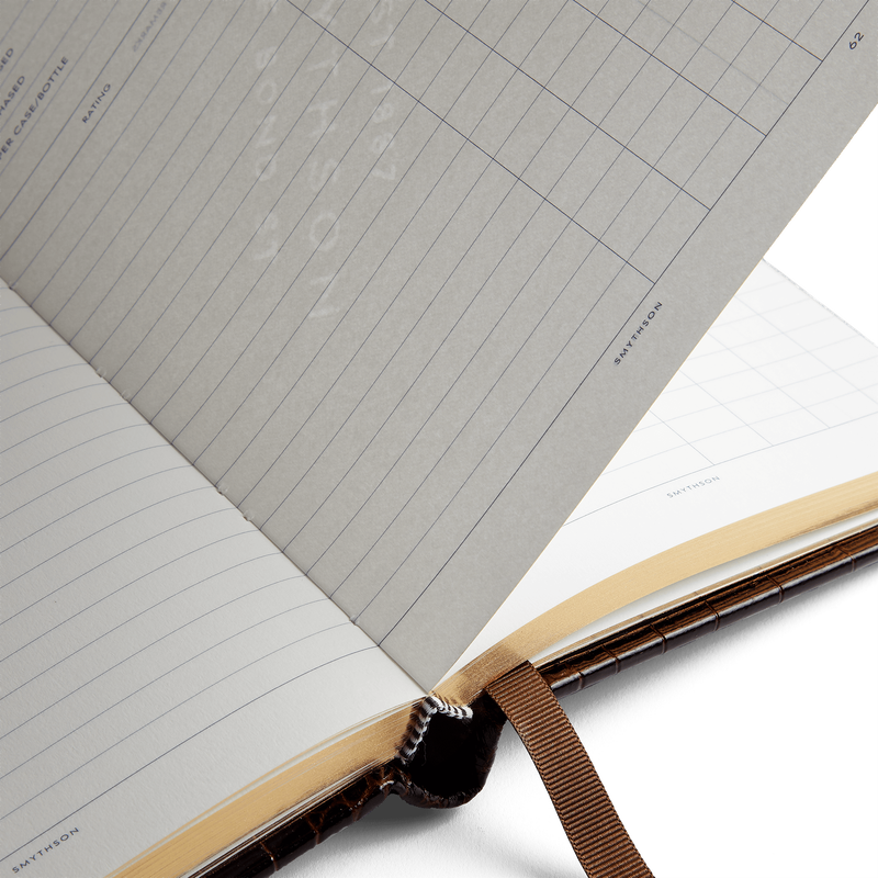 Weinkellerbuch mit festem Einband aus Mara