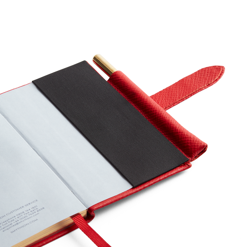 2025 Wafer Weekly Diary with Pencil in Panama
