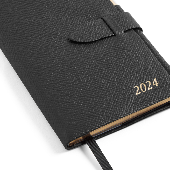 2024 Panama Weekly Diary with Pencil