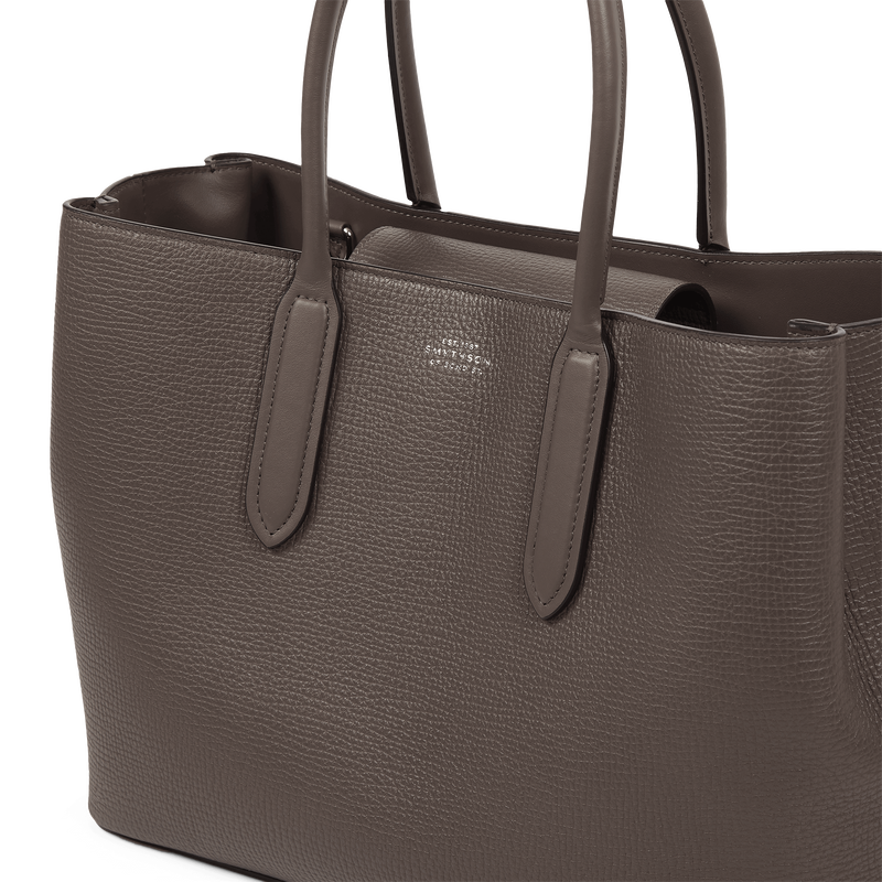 Small Day Tote Bag with Zip in Ludlow