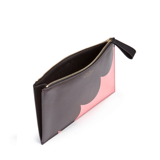 Gusseted Pouch in Smooth Leather