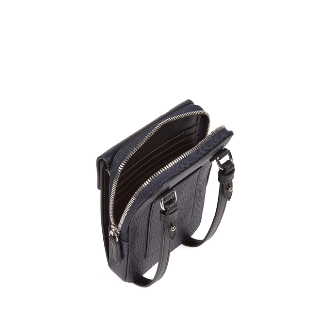 Pouch a tracolla in Ludlow