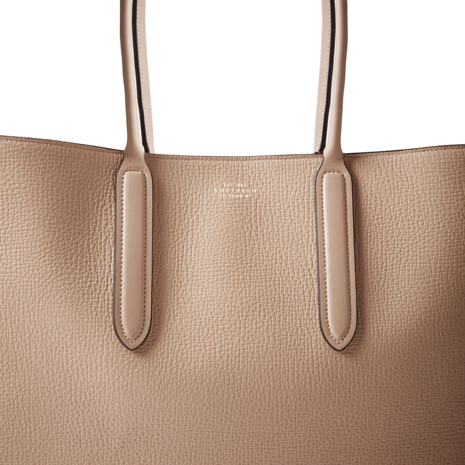 Day Tote with Zip in Ludlow