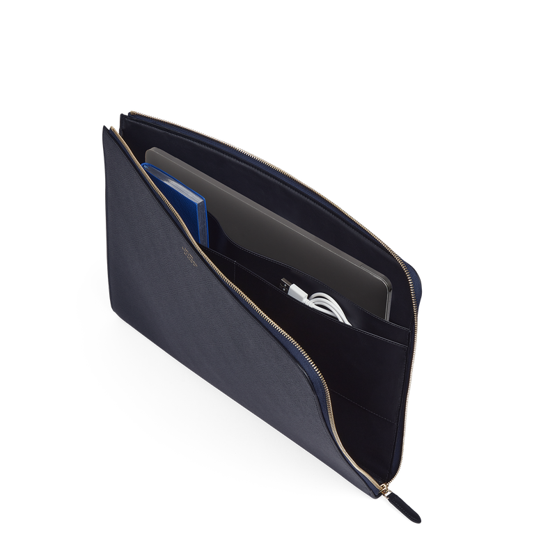 Large Laptop Case in Panama