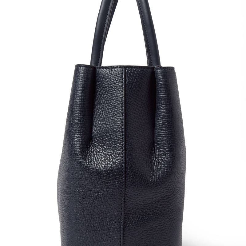 Small Day Tote with Zip in Ludlow