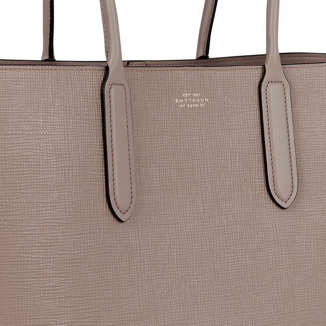 East West Tote Bag in Panama