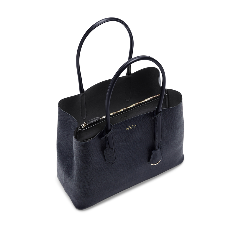 Business Bag in Panama