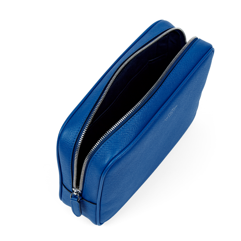 Organizer Tech Pouch in Panama