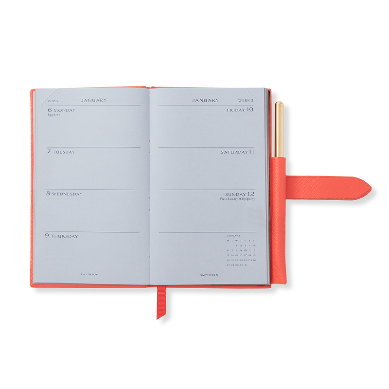 2025 Panama Weekly Agenda with Pencil 