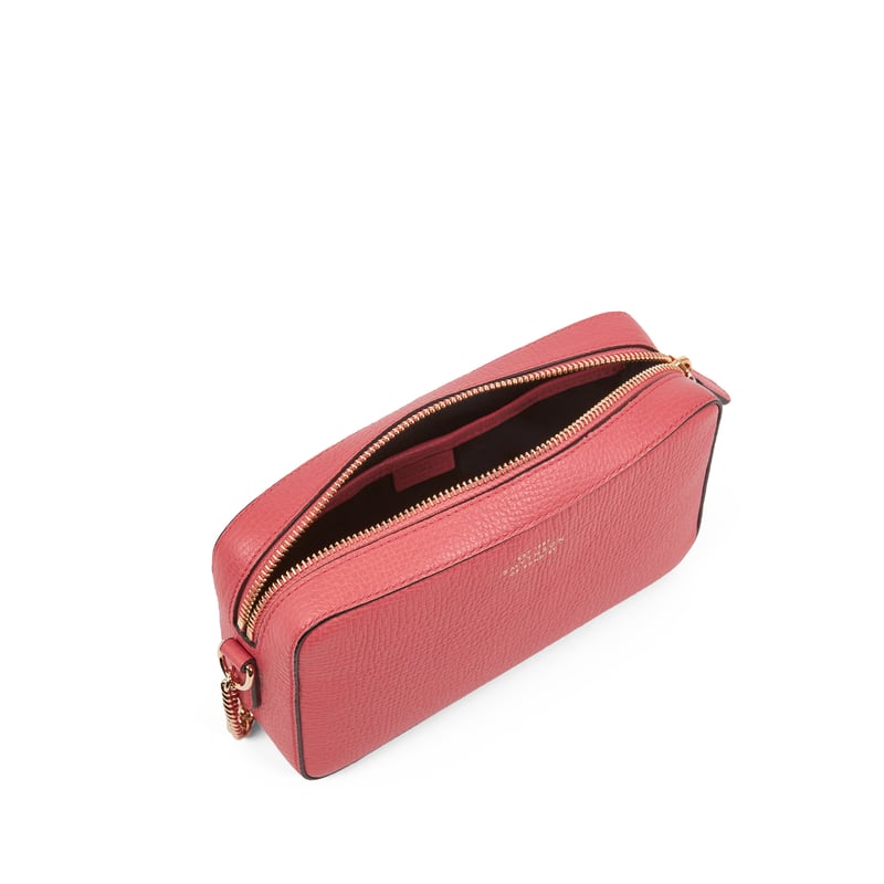 Camera Bag with Chain in Ludlow