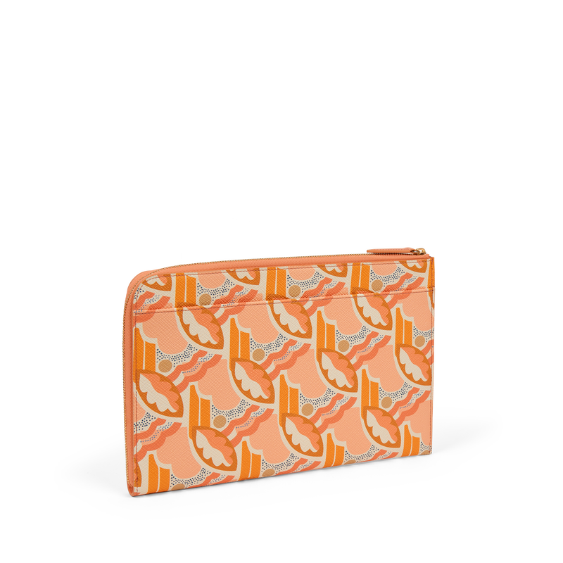 Slim Pouch in Panama