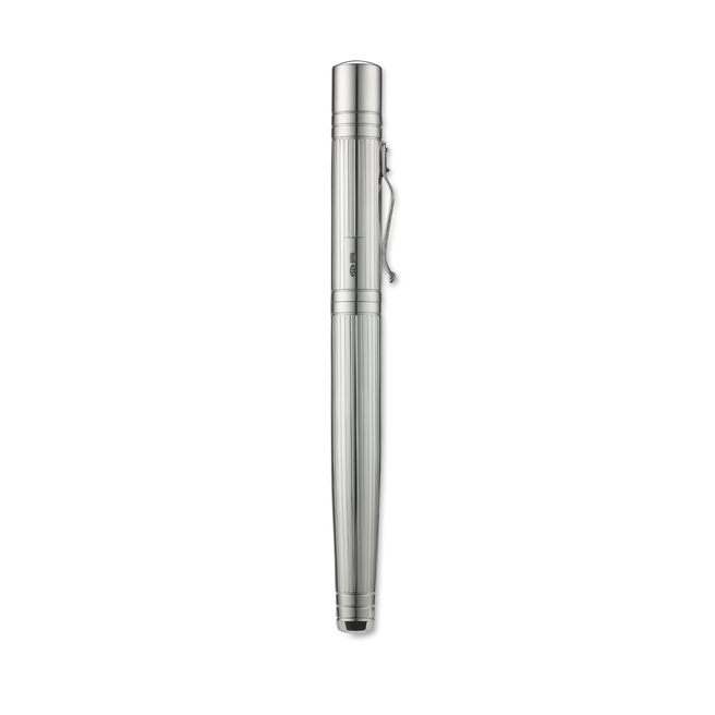 Grand stylo plume