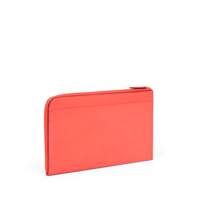 Slim Pouch in Panama