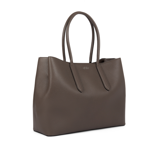 Day Tote with Zip  in Ludlow