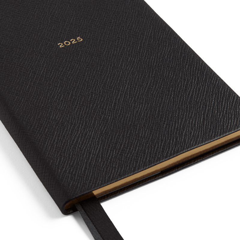 2025 Soho Weekly Diary in Panama