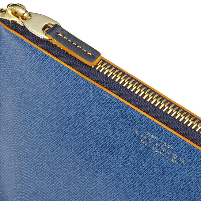 Bond Medium Pouch