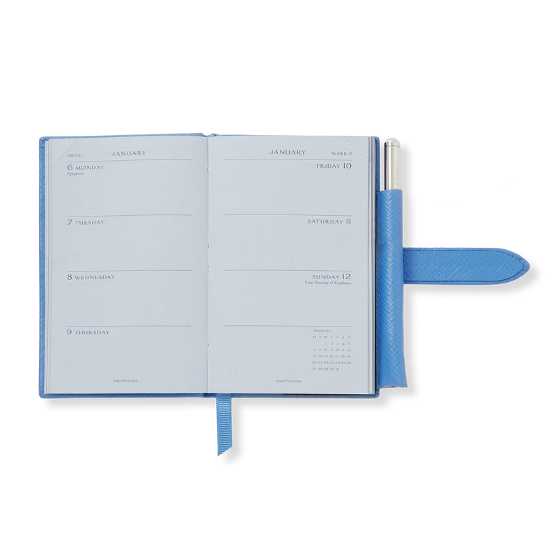 2025 Wafer Weekly Agenda with Pencil in Panama 