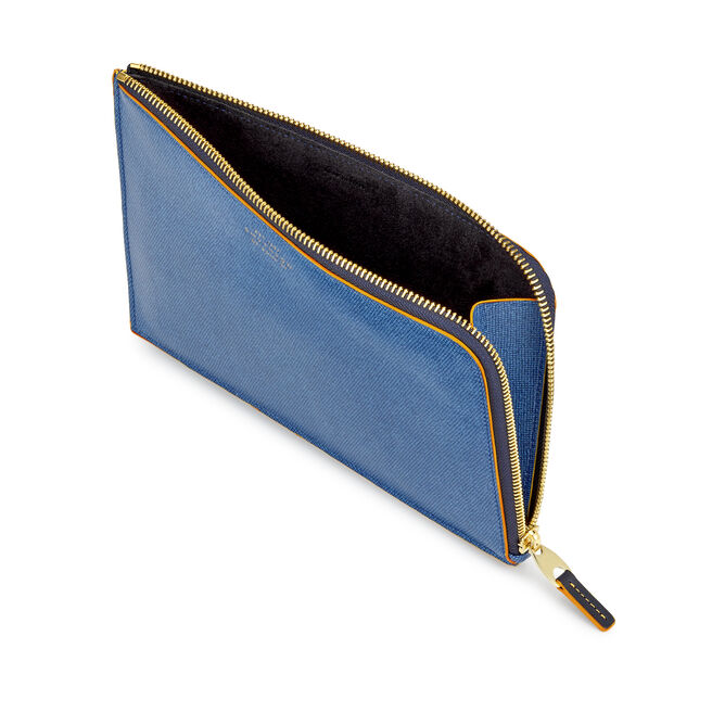 Bond Medium Pouch