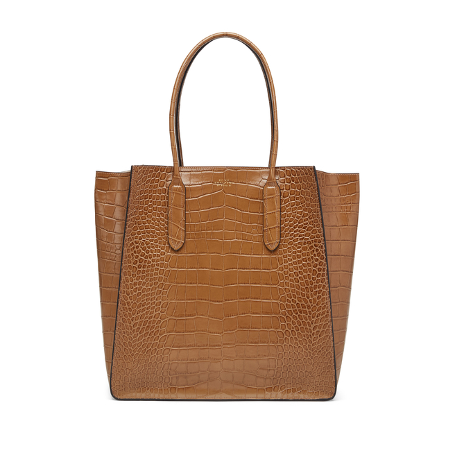 Snap Tote Bag in Mara