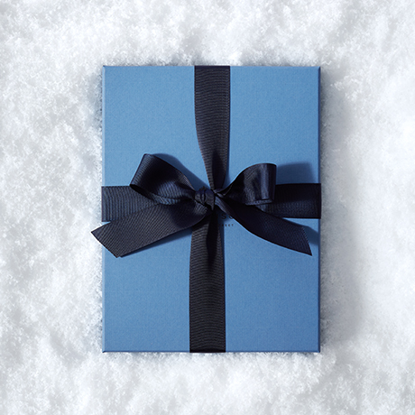 Gift Wrapping Image